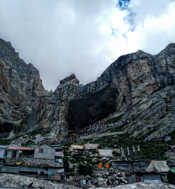 Holy_Cave_of_Amarnath