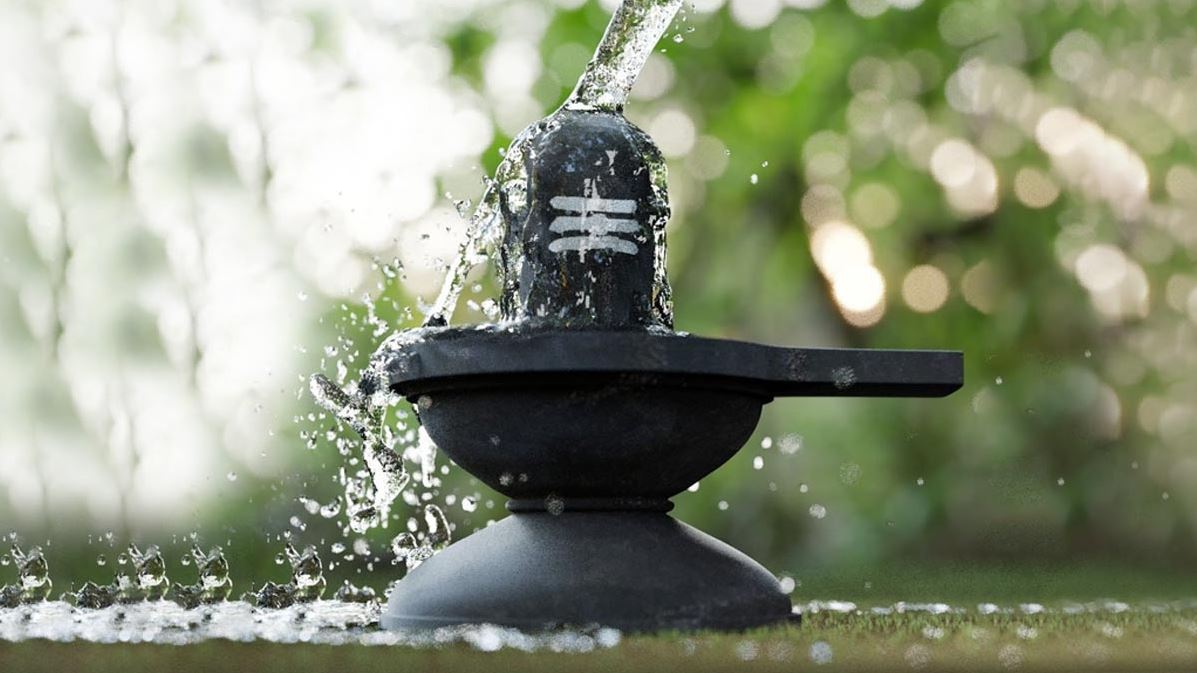 shivlinga puja on mahashivratri